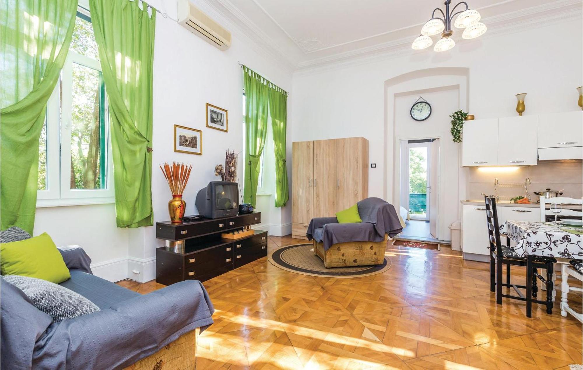 Amazing Apartment In Rijeka With Wifi Eksteriør billede