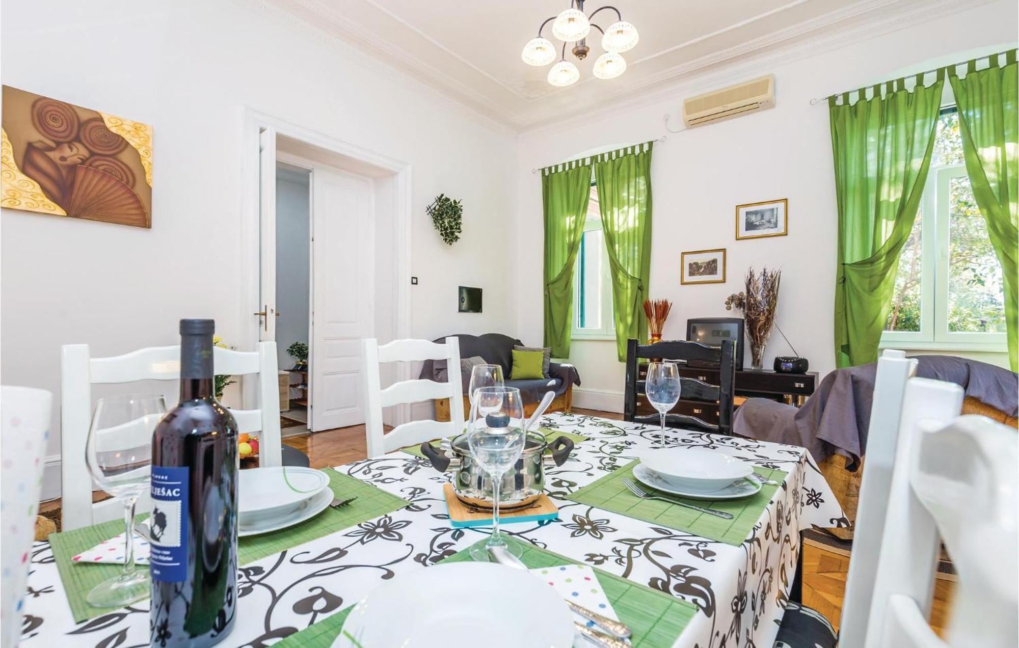 Amazing Apartment In Rijeka With Wifi Eksteriør billede
